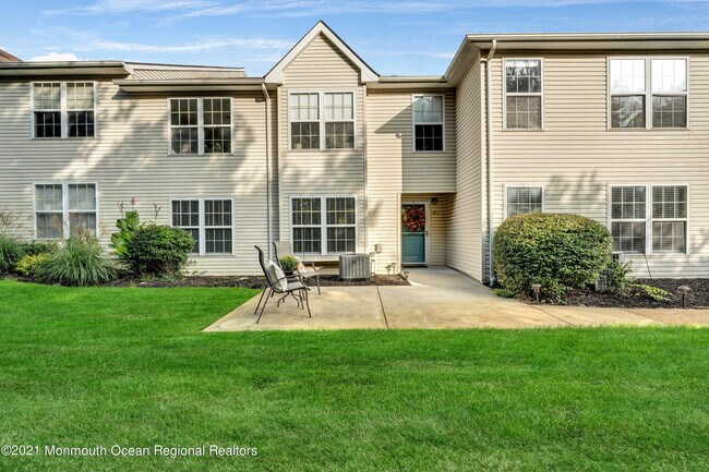 Building Photo - 403 Deuce Dr