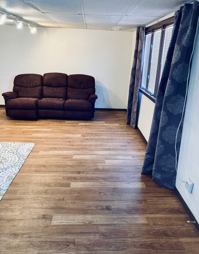 412 W Call St Unit Apartment 1 Basement, Algona, IA 50511 Apartments