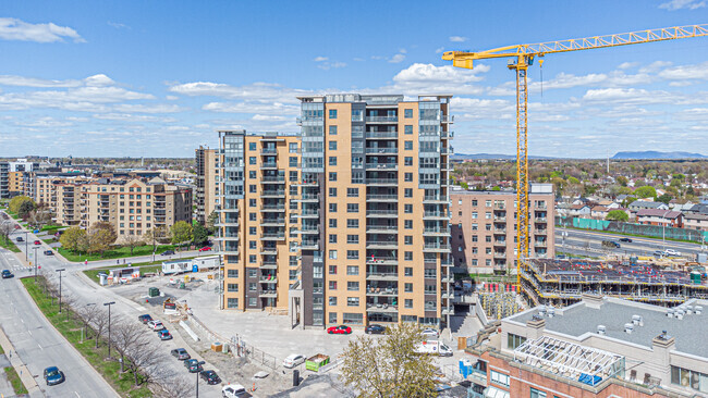 Building Photo - Habitation St-Laurent