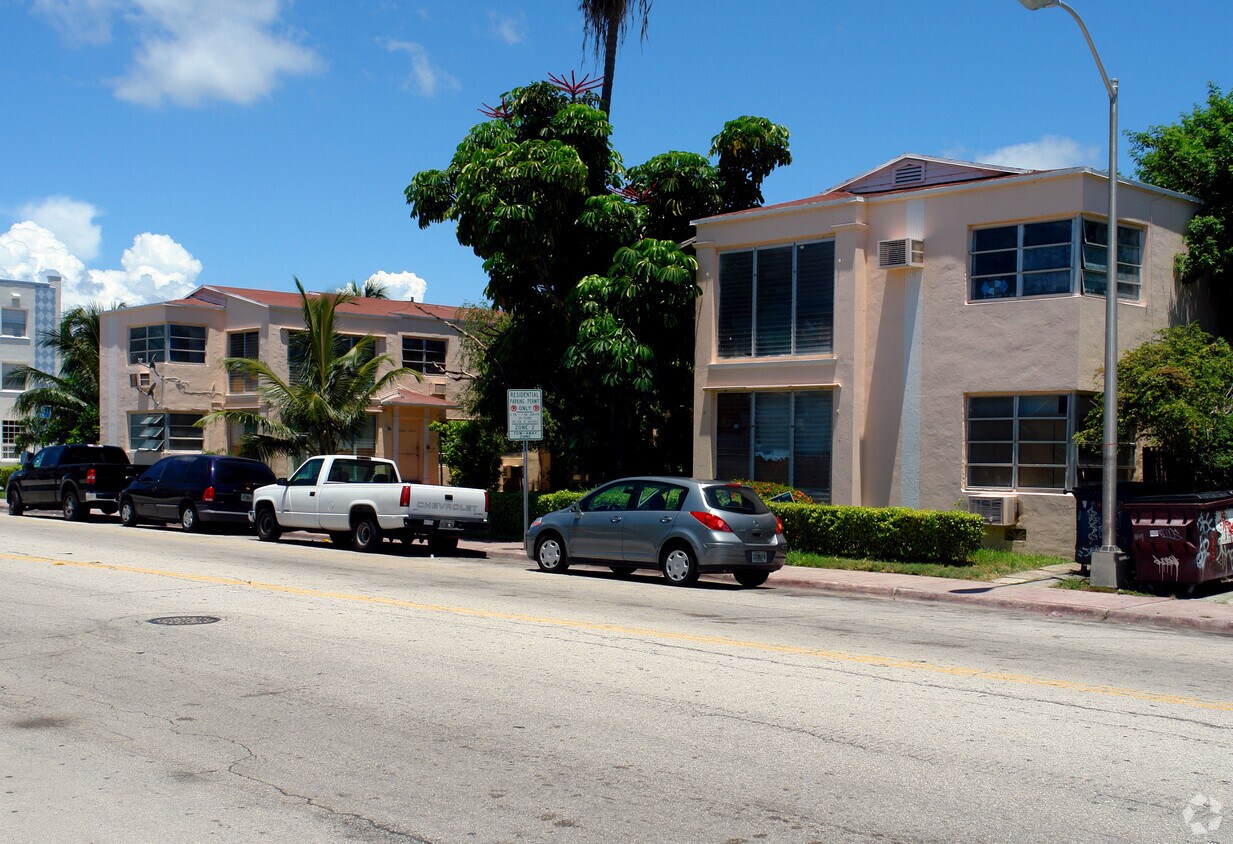 Foto principal - 833 15th St
