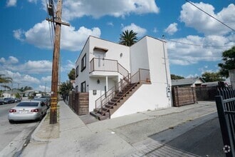 Building Photo - 5610-5612 Hooper Ave.
