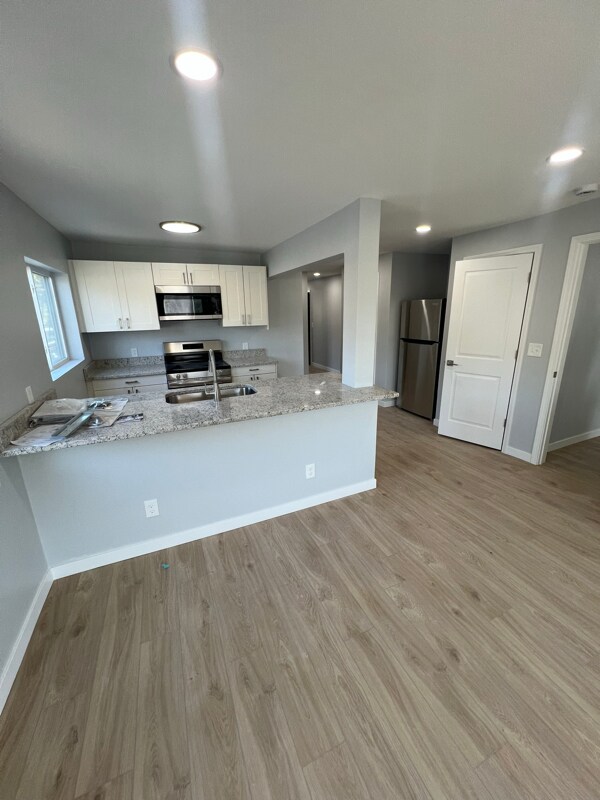 Foto principal - 3982 Superior Ave