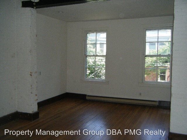 Building Photo - 2011 Mt Vernon St