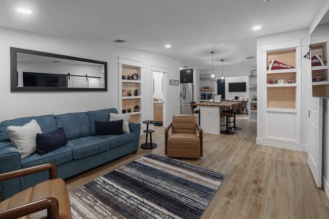 Foto del edificio - 1821 Jackson Bluff Rd