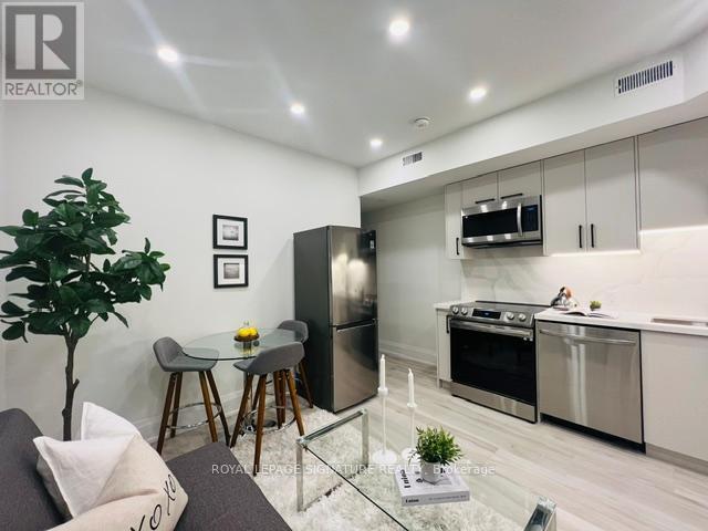 Photo du bâtiment - 217 Euclid Ave