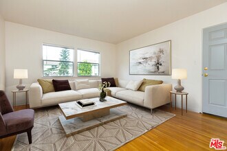 Building Photo - 3613 Kalsman Dr