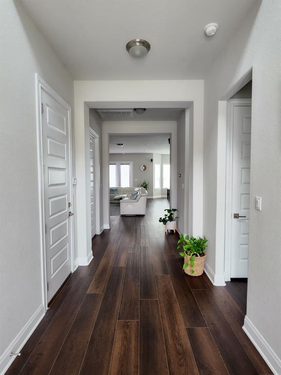 Foto del edificio - 4500 Brandon Ct