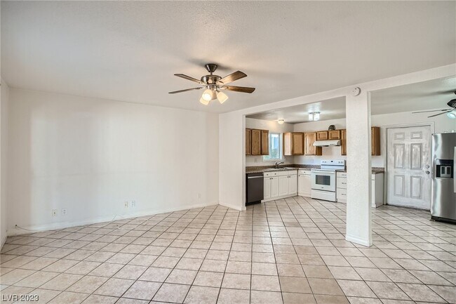 Foto del edificio - 6124 Edgewood Cir