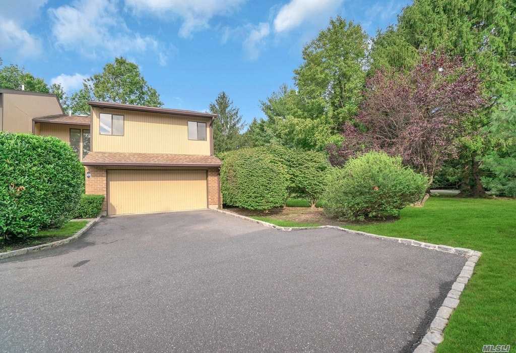 49 Wimbledon Dr, Roslyn, NY 11576 Condo for Rent in Roslyn, NY