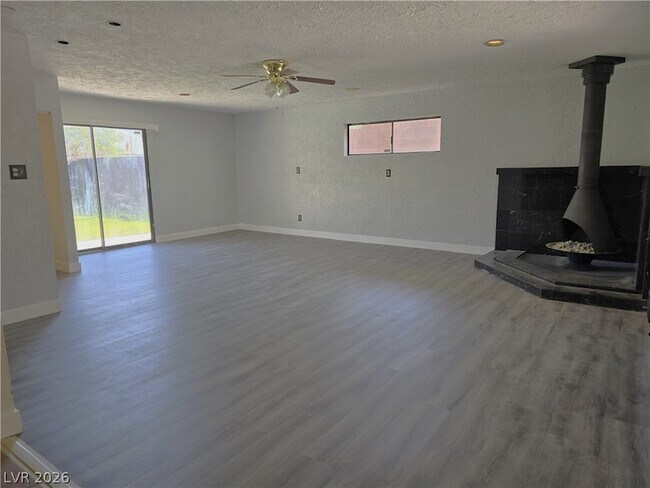 Building Photo - 5805 Trent Ave