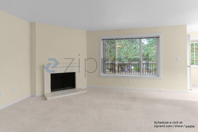 Building Photo - 12404 E Gibson Rd