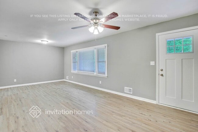 Foto del edificio - 6352 N Sweetwater Rd