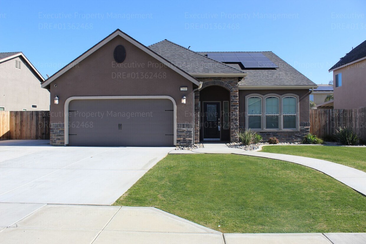 Primary Photo - 3 bedrooms 2 bath plus office Stine Rd/Ber...
