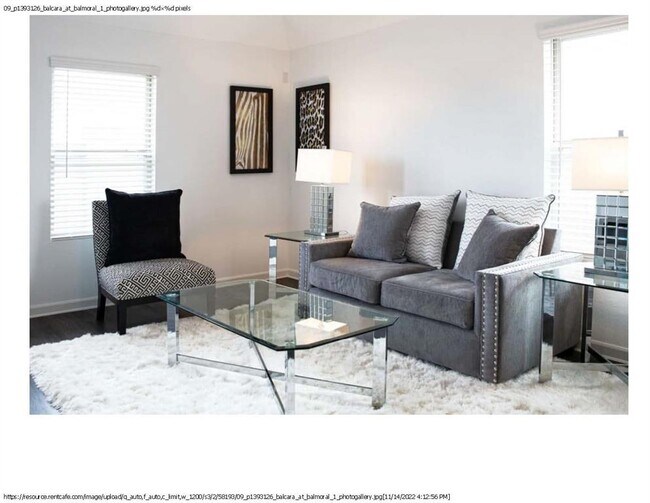 Foto del edificio - 15845 Mountlong Dr