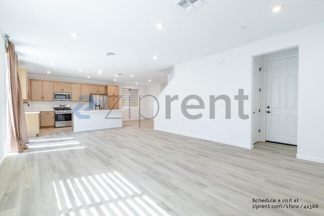 Building Photo - 4013 Trento Wy