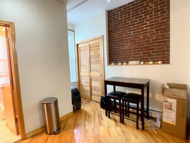 Foto del edificio - 402 Grand St