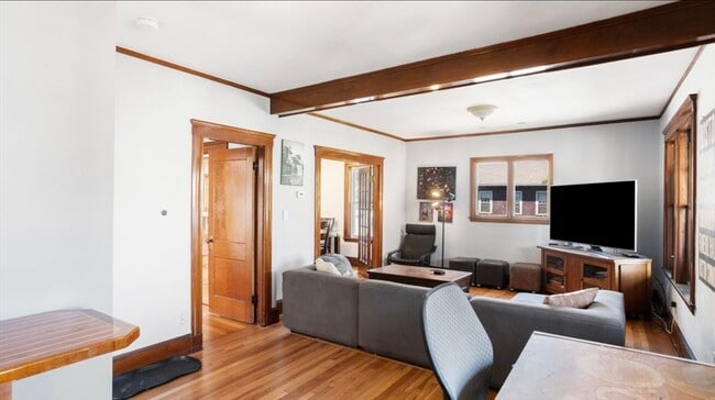 Building Photo - 92 Litchfield St