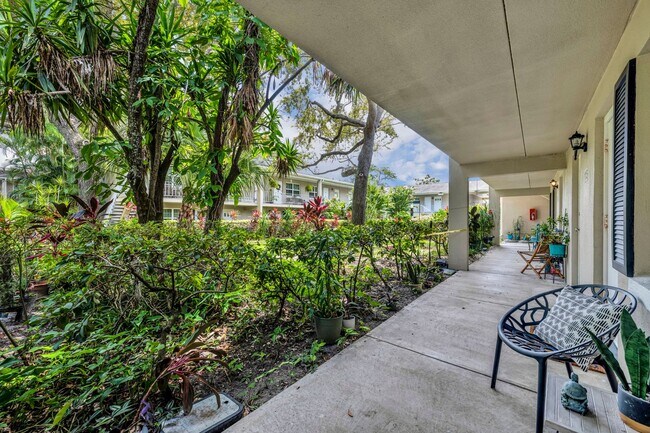 Foto del edificio - Lakefront Community