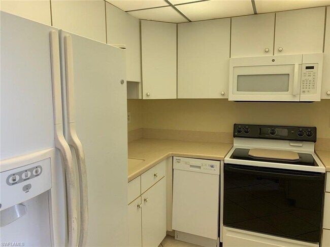 Foto del edificio - 1580 Pine Valley Dr