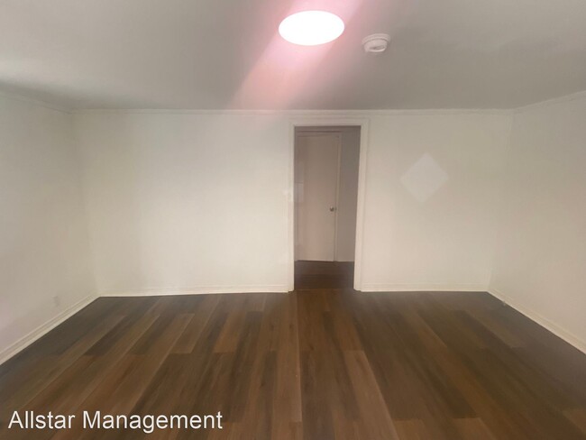 Foto del edificio - 3 br, 1 bath House - 615 First Street