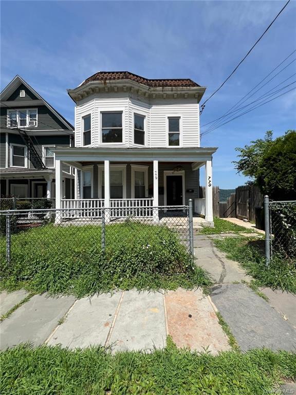 Building Photo - 779 Warburton Ave