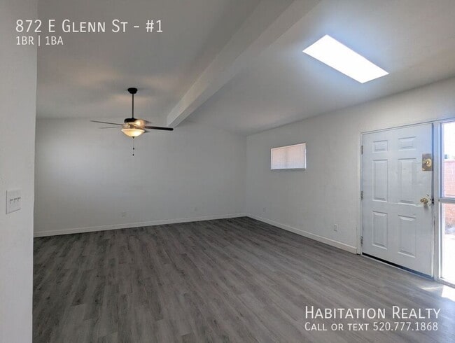 Building Photo - 872 E Glenn St