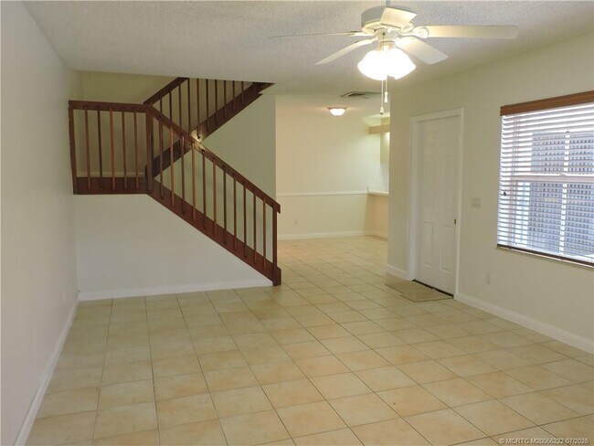 Foto del edificio - 2865 SW Lakemont Pl