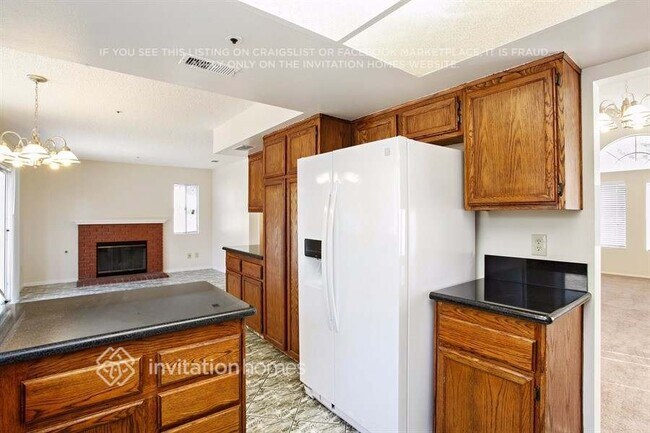 Foto del edificio - 18274 Montgomery Ave