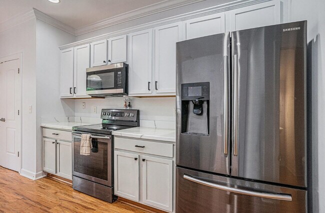 Foto del edificio - 1120 Fairway Ln