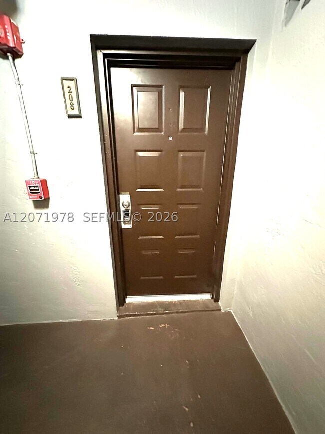 Building Photo - 7401 SW 152nd Ave
