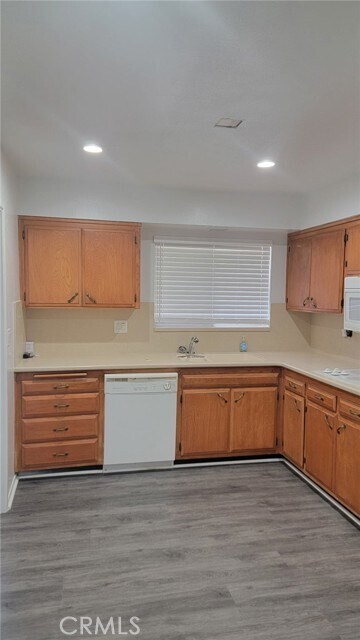 Foto del edificio - 26678 Par Dr