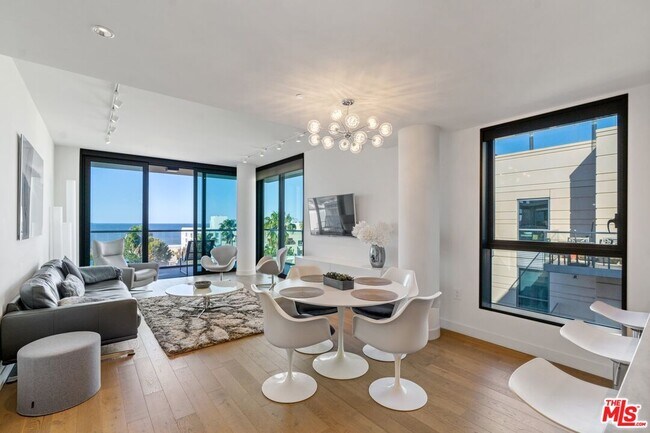 Foto del edificio - 1755 Ocean Ave