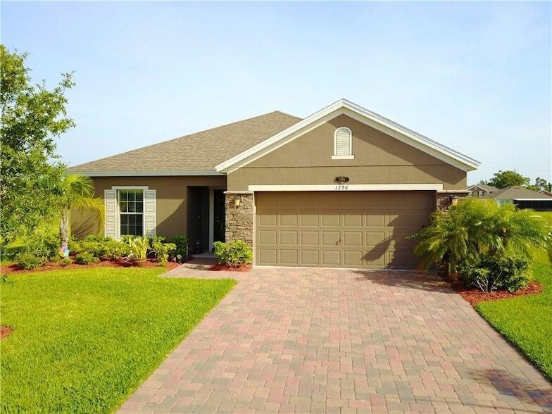 Primary Photo - 1296 Lexington Manor SW