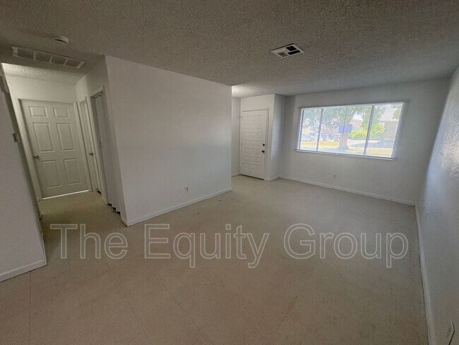 Foto del edificio - 2533 W Chestnut Ct