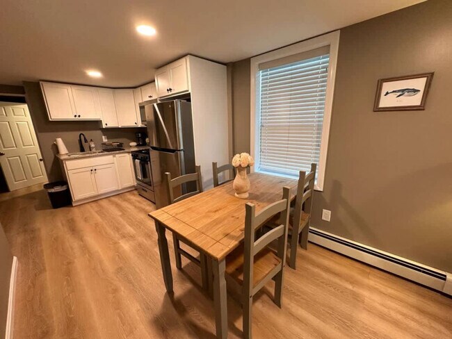 Foto del edificio - 301 Portsmouth Ave