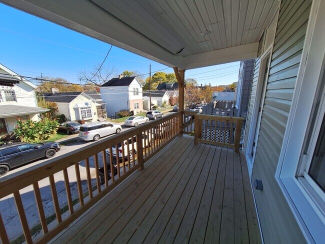 Foto del edificio - 1613 Jefferson Ave