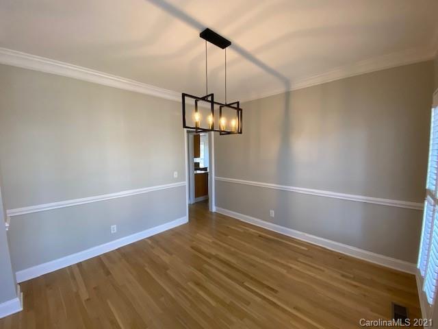 Building Photo - 613 Weyburn Dr NW