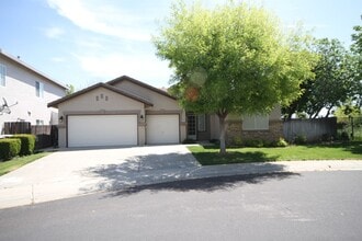 Building Photo - 9258 Crystal Falls Way
