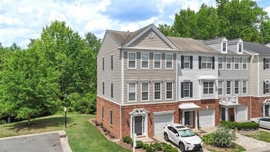 Building Photo - 5405 Werburgh St