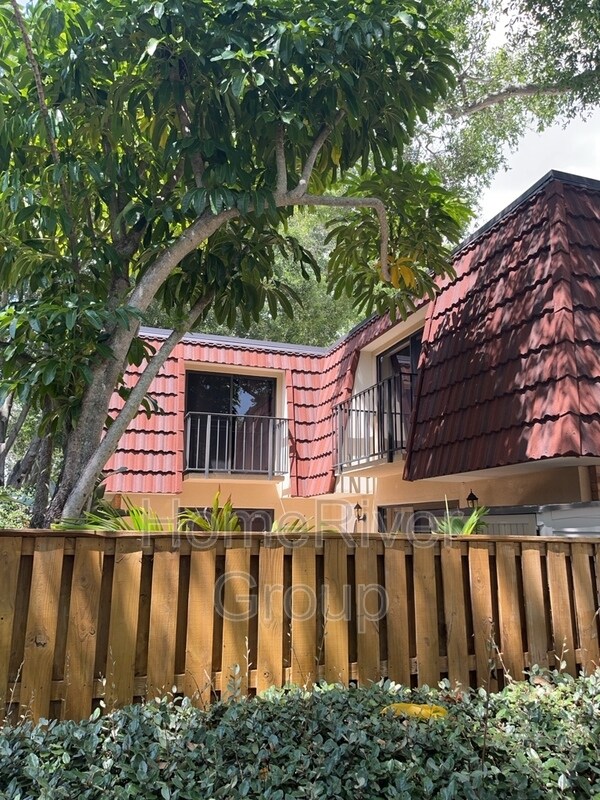 Foto del edificio - 2719 14th Ct