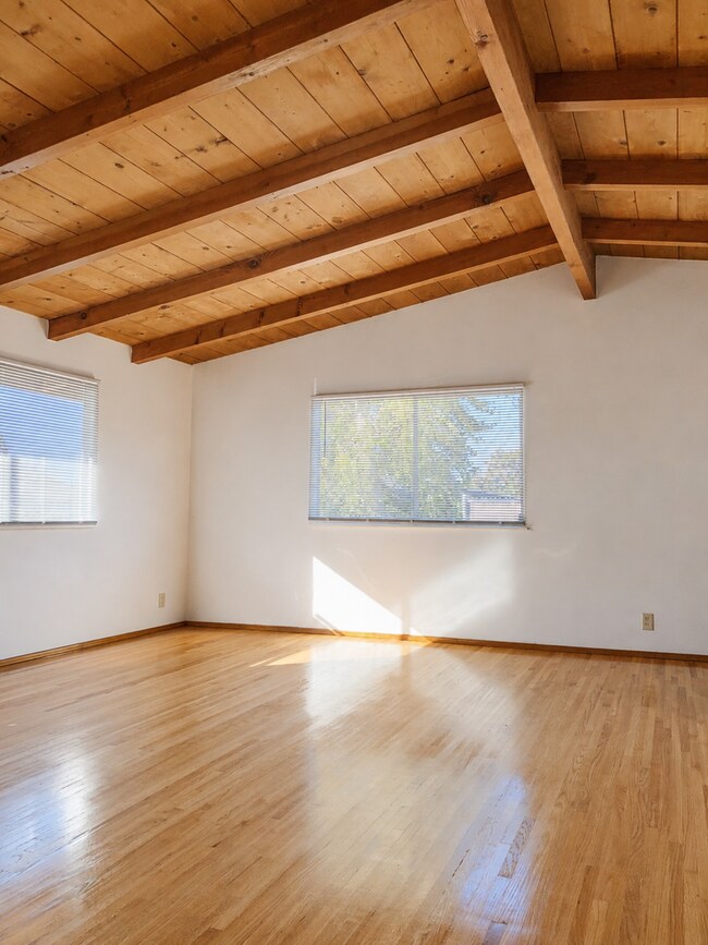 Building Photo - 3255- 3257 San Pablo