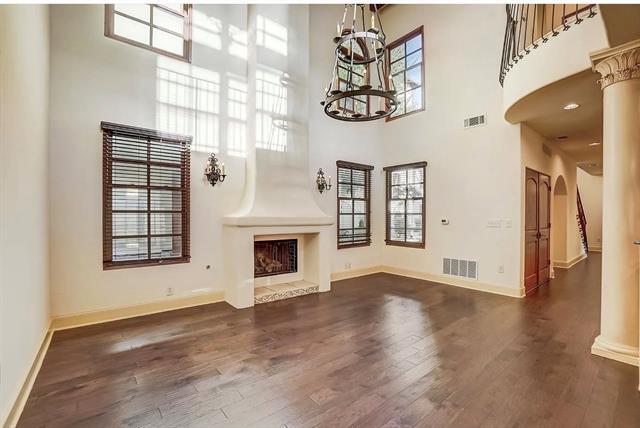 Foto del edificio - 2510 N Henderson Ave