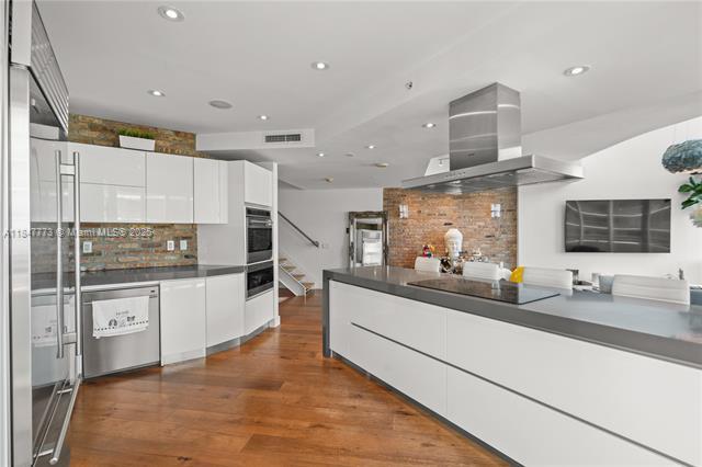 Foto del edificio - 60 SW 13th St