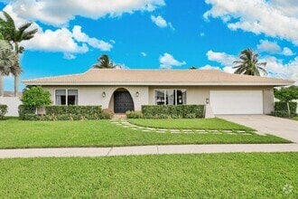 Building Photo - 5660 Golfway Dr