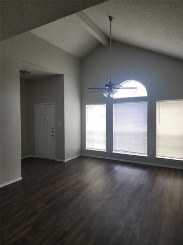 Foto del edificio - 3608 Garden Springs Dr