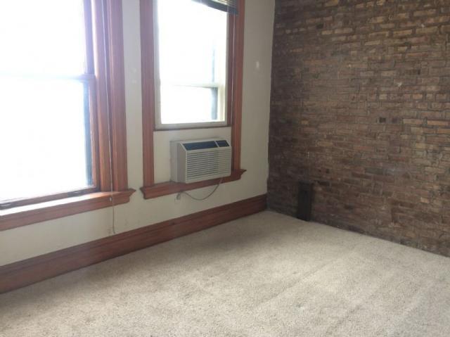 Building Photo - 2 bedroom in Chicago IL 60657