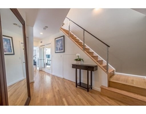 Building Photo - 44 Constellation Wharf