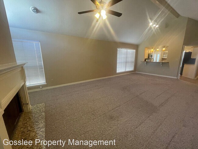 Building Photo - 3 br, 2 bath House - 412 Tulip Drive