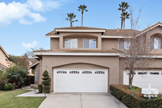 Foto del edificio - Anaheim Hills 4 Bedroom Home