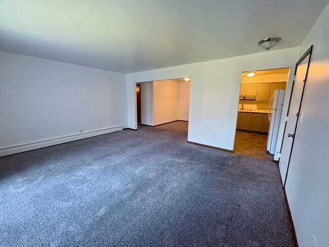 Building Photo - 630 56th St SE